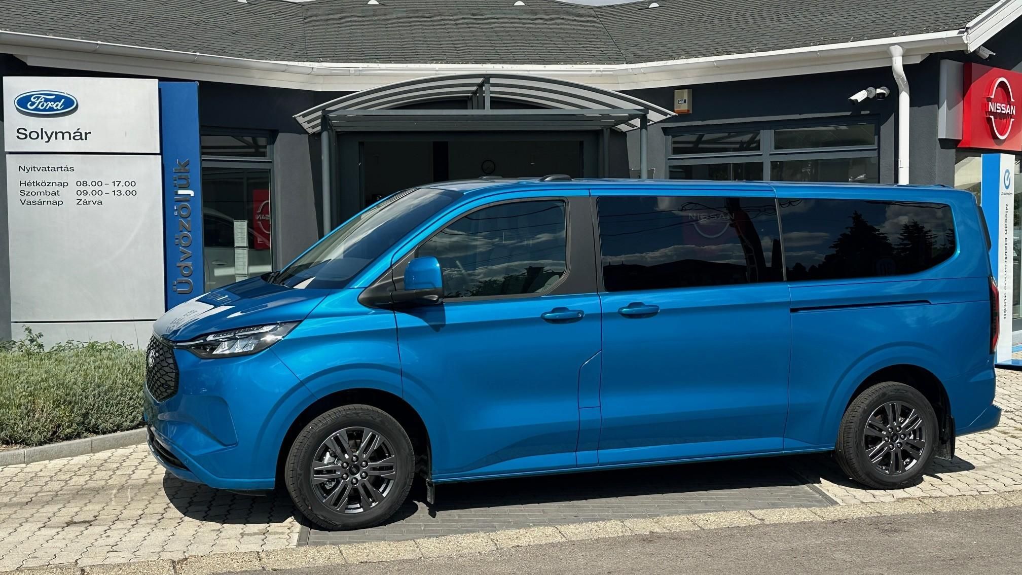 FORD TRANSIT Tourneo Custom BEV 340 L2H1 Titanium (Automata) (9 személyes ) KÉSZLETRŐL AZONNAL!